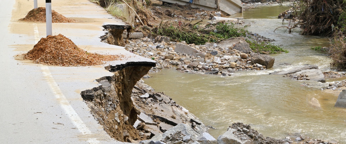 Programme d'aide pour l'&eacute;limination des d&eacute;chets li&eacute;s aux inondations