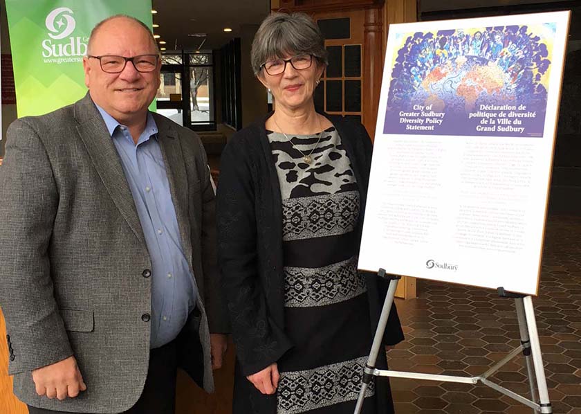 Brian Bigger, maire du Grand Sudbury et Deb McIntosh, conseillère du quartier 9 